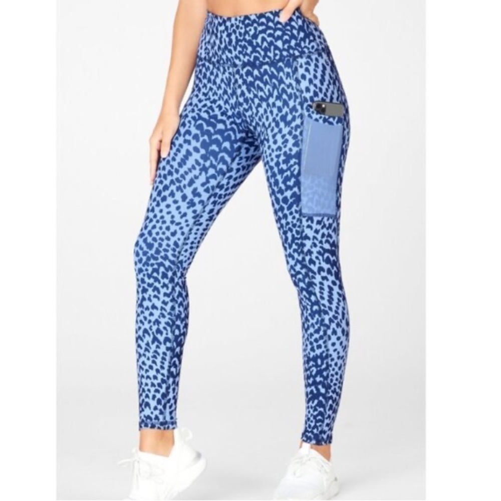 Fabletics Marina Sahara Blue Cheetah On The Go Powerhold Leggings